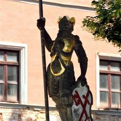 Wenzel_Brunnenfigur_am_Marktplatz.jpg